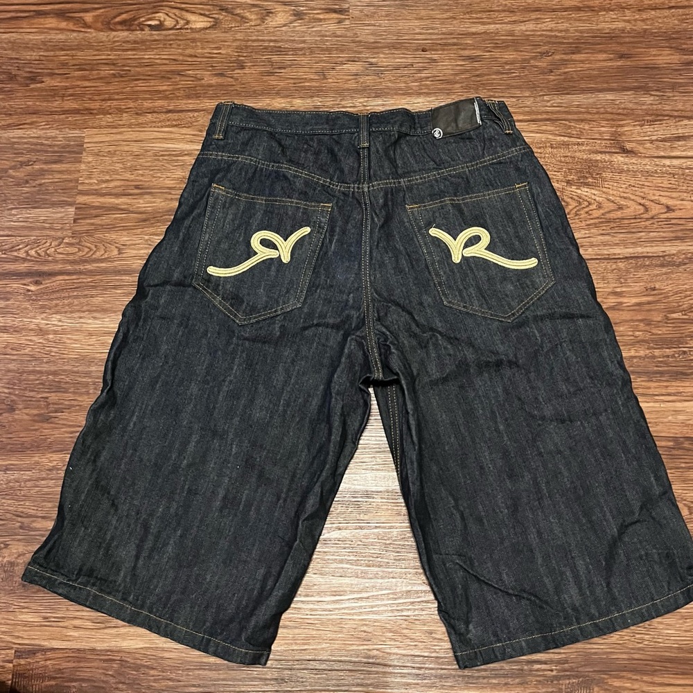 ROCAWEAR JEAN SHORTS